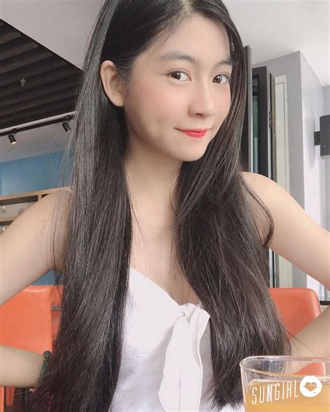 Nguyễn Bùi Nam Phương、越南女学生毕业照爆红-宅男番号库