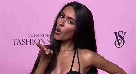 Madison Beer Slays 2026 Grammys in Breath-Taking Cutout Black Gown [VIDEO]