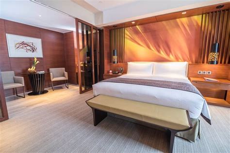 Perfect hotel for anniversary celebration - Review of Marco Polo ...