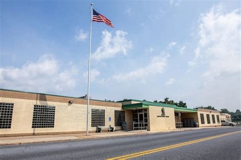 Dauphin County Prison guards to wear body cameras - pennlive.com