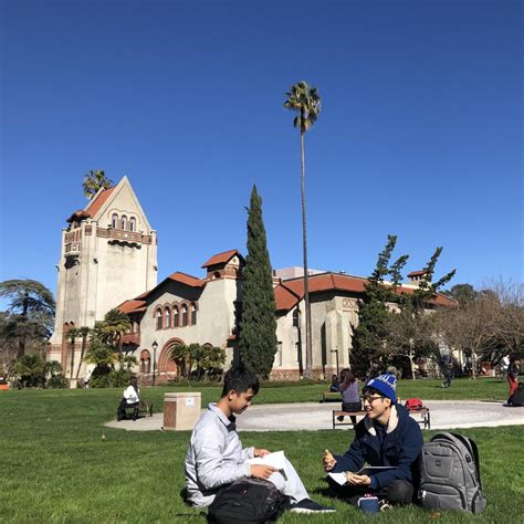 San Jose State University Academic Program | SAF - The Study Abroad Foundation