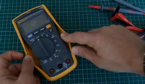 Image result for Fluke 179 Multimeter Usage Tutorial