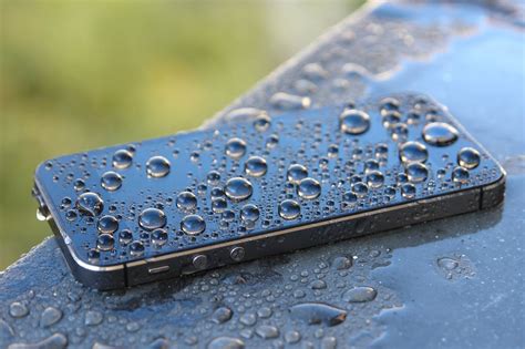 How To Express That Your iPhone Is Waterproof Or Water-Resistant Or Not ...