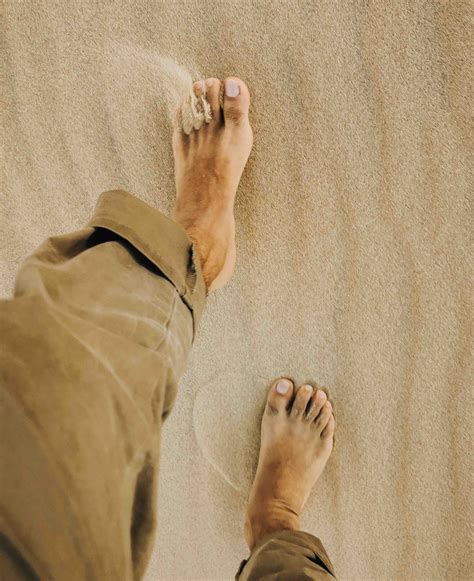 Barefoot bliss – why going barefoot is so healthy! - Human Movement Co.