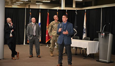Inaugural summit offers collaborative look into business intelligence ...
