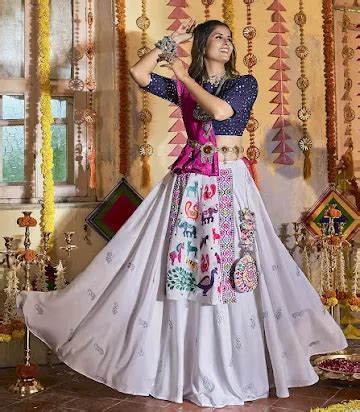 10 Best Dandiya Night Dresses for Women: Ready for Festive Season 2024 ...