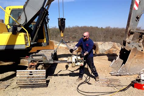 D & D Equipment Repair - Heavy equipment and in-house hydraulic ...