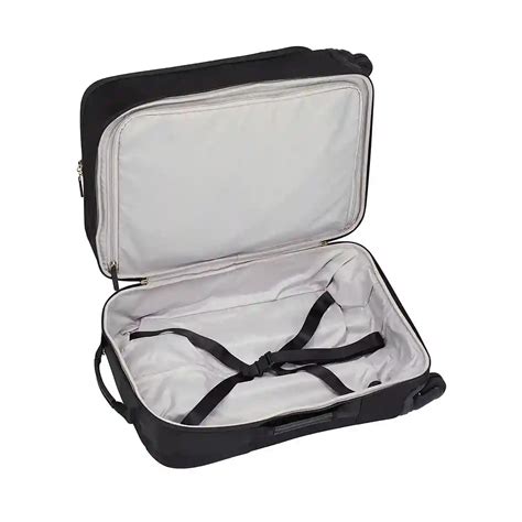 Tres Leger International Carry-On