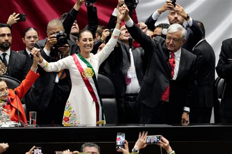 Image of Claudia Sheinbaum in red hat made with AI | Fact check