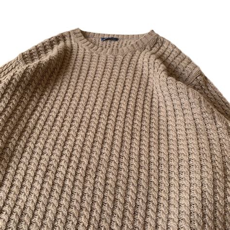 Faconnable “WOOL × CASHMERE Sweater “ | Dancing on the moon