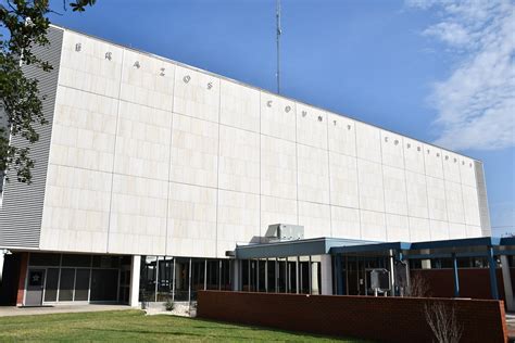 Brazos County Courthouse (Bryan, Texas) | 1955 Brazos County… | Flickr