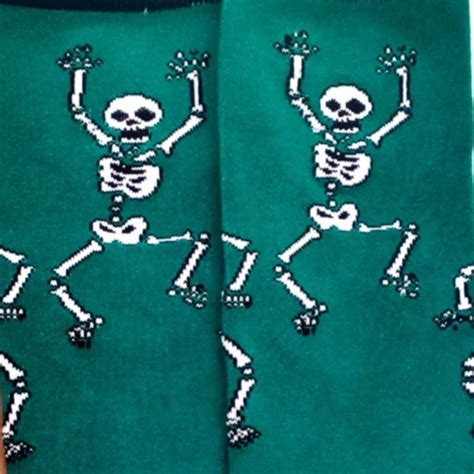 Dancing Skeleton Socks from the Sock Panda (Adult Large - Men's Shoe ...