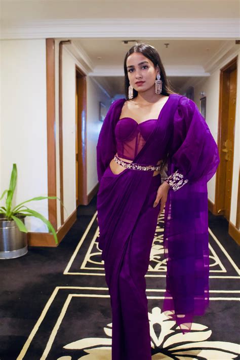 Niki Mehra saree – Manisha Soni