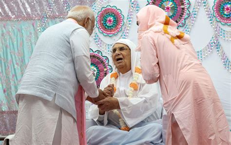 PM Modi addresses gathering at Anandpur Dham, Madhya Pradesh