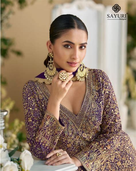 Georgette Zari & Thread Embroidery Suit – MURUGAN ATTIRE