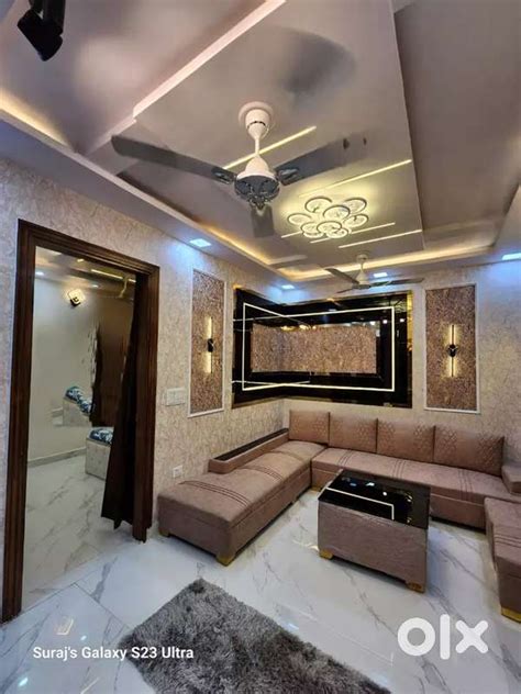 2BHK ready to move builder floor 55sq yard with lift nd car parking ...