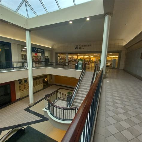 Carolina Place Mall - Charlotte Coffee House - UrbanPlanet.org