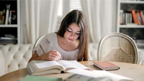 Shadow Work Journaling: The Self-Care Trend I’m Finally Brave Enough To Try