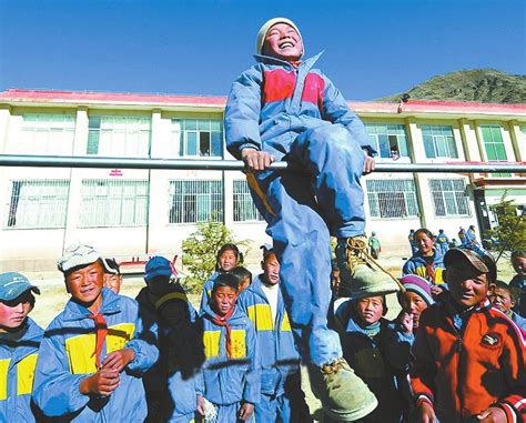 2015年西藏农牧民子女高考录取率达74.5%