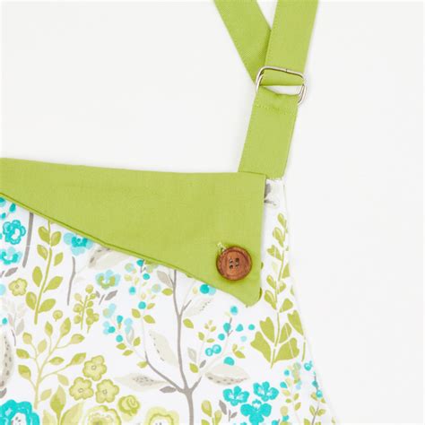 Buy Mandarin Printed Apron 60 x 74 cm from Home Centre at just INR 399.0
