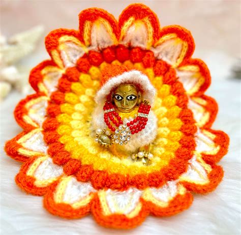 Sunflower Woollen Laddu Gopal Dress – Devastram