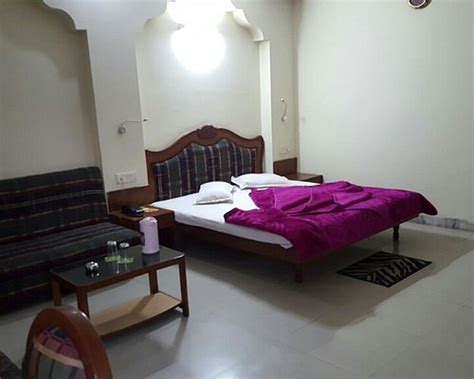 YOGENDRA HOTEL (Jharsuguda, Odisha) - Hotel Reviews, Photos, Rate ...