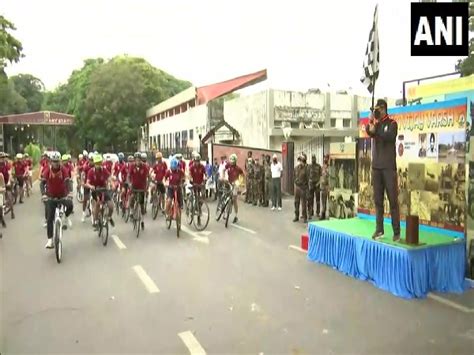IAF organises cyclothon to mark Swarnim Vijay Varsh celebrations