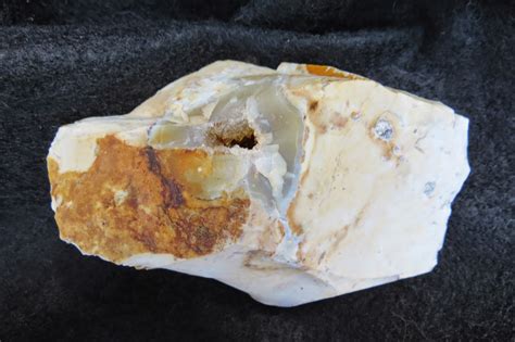 Archaeology of Portable Rock Art: Flint bear head figure manufactured ...
