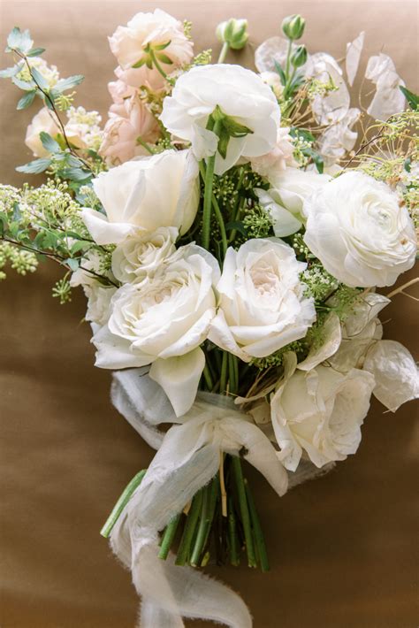 4 Unique Ways to Preserve Your Wedding Bouquet - elopementlasvegas.com