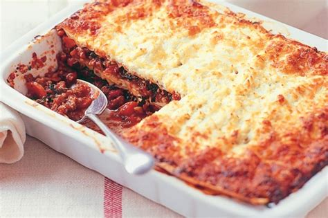 Low fat Beef And Ricotta Lasagne Recipe   Taste.com.au