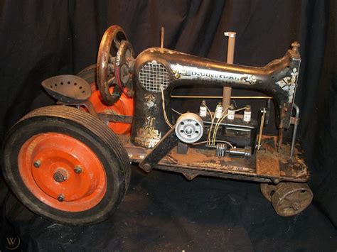 Sewing Machine Tractor 的图像结果