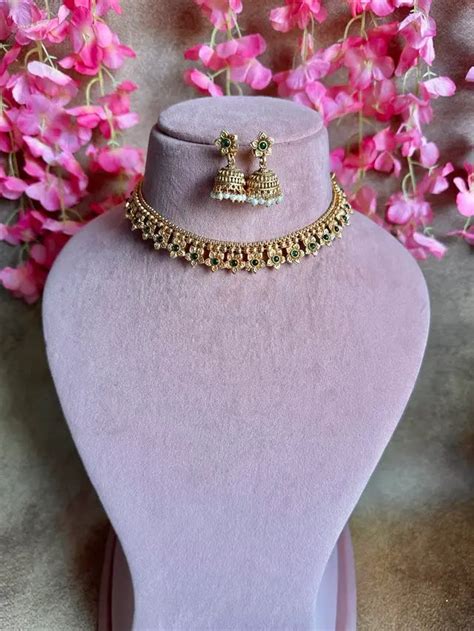 Flora Matte Necklace – Ohbyozy