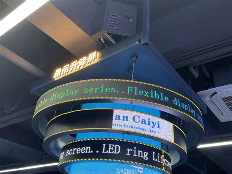 Moving Transparent LED Screen 的图像结果
