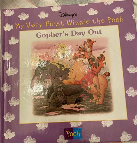 Disneys My Very First Winnie the Pooh Gophers Day Out : Amazon.in: Books