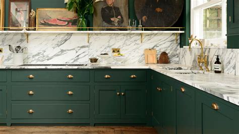 13 Kitchen Cabinet Hardware Ideas Designers Want You to Try This Year ...