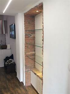 mensole di vetro per arredamento mensole su mattoni a vista artigiano vetro la mensole di vetro per arredamento mensole su mattoni a vista artigiano vetro la
