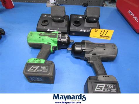 Snap-On CT9080GM (2) 1/2" Cordless Electric Impact Wrenches with (4 ...