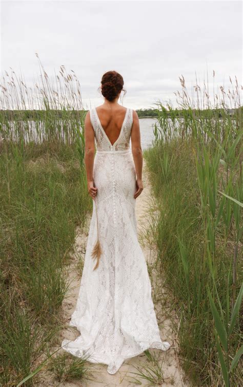 Simple Lace Boho Column Wedding Dress with V-Neckline