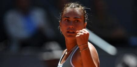 Sabalenka escapes a dangerous trap in the clash of former No. 1s at the ...