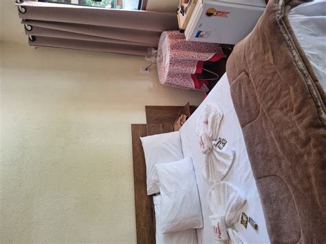 CHACARA VALE DAS ORQUIDEAS (Lavrinhas) - Specialty Inn Reviews, Photos ...