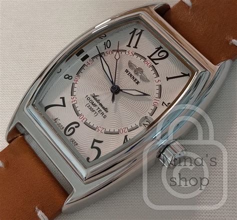 立体造形がトノーに更なる奥行感を付加【機械式自動巻き/新品】裏スケ 白/明茶革 Introducing: グランドセイコー 白樺 ...