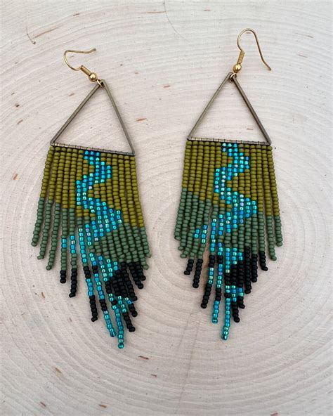 Off the Beaded Path Tutorials This Week 的图像结果