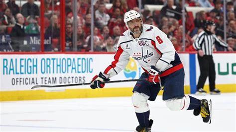 How many goals does Alex Ovechkin need to pass Wayne Gretzky as NHL's ...