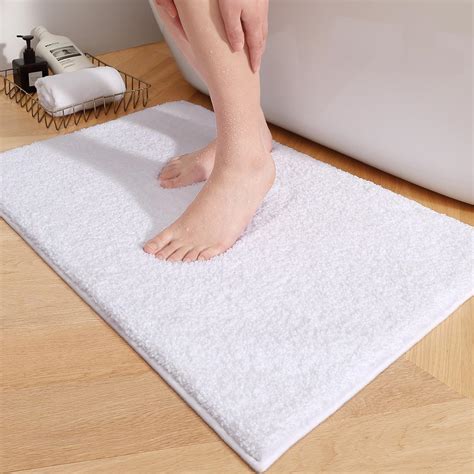 Amazon.com: Color G White Bathroom Rugs - Absorbent, Non Slip, Soft ...