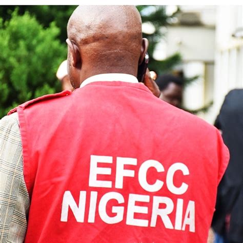 Ex-EFCC exhibit keeper allegedly steals ₦22m from commission - Daily ...