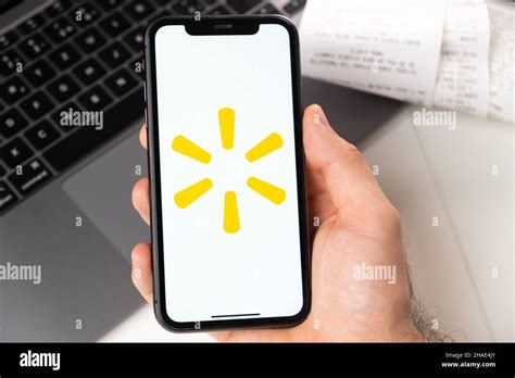 Walmart mobile application of supermarkets and grocery chains is opened ...