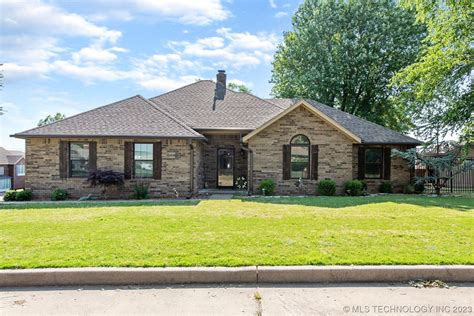 316 Heritage Dr, Fort Gibson, OK 74434 - See Est. Value, Schools & More