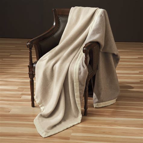 Elegant Cashmere Blanket
