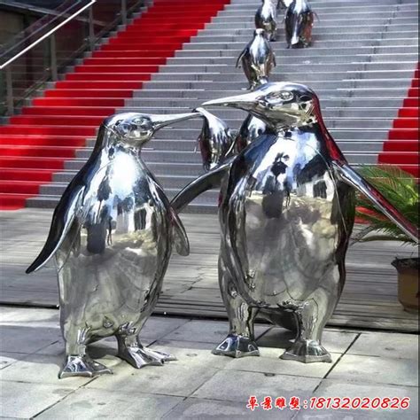 玻璃钢企鹅雕塑_工厂新闻_道具机模型动态雕塑公司源头厂家