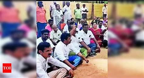 BJP Cadre: Bjp Functionaries Stage Sit-in, Demand Repoll At Polling ...